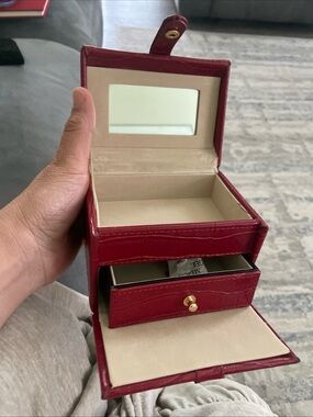 Wolf Designs Small Red Leather Jewelry Box 4.5”x 3.5”x 3”